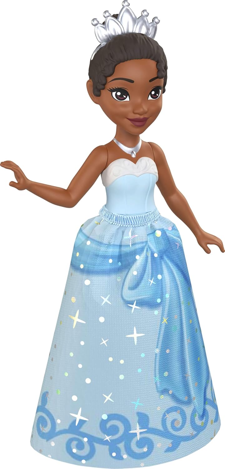 Mattel Disney Princess Toys, Ultimate Princess Pack with 12 Small Posable Dolls in Signature Outfits, Collectibles Inspired by Disney Movies